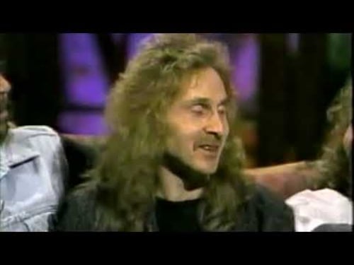 Shelly Mangrum interviewing Kentucky Headhunters