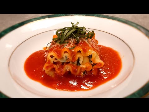 LASAGNE ROLL UPS WITH SPINACH AND RICOTTA CHEESE