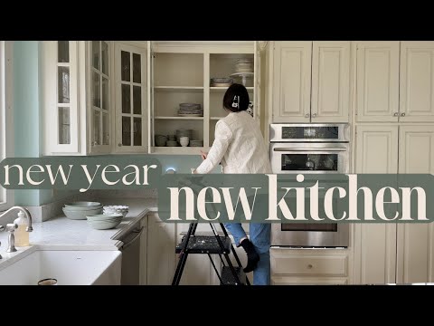 The Year of the Kitchen | cleaning, organizing, cafe curtains...