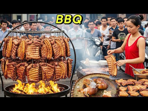BBQ People flocked to buy the best grilled pork ribs and grilled pork belly on the sidewalk.