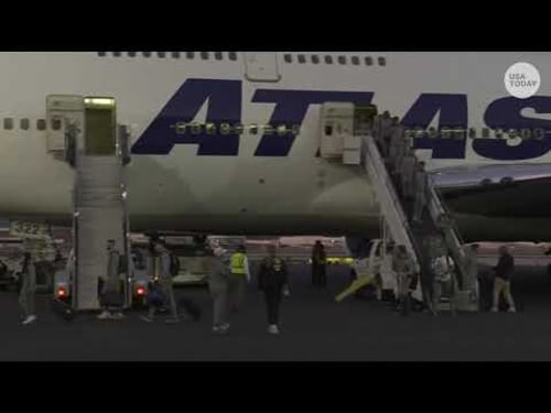 Seahawks land for Super Bowl vs. Patriots in San Fransisco