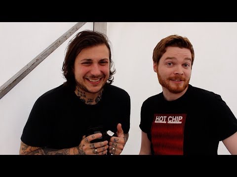 SDF17: Frank Iero Reveals The Name Of The MCR Group Chat & Tries To Remember His Sassiest Tweets