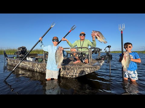 THROWING Hand Made SPEARS for GIANT Nile Perch in ALLIGATOR INFESTED WATERS (Catch & Cook)