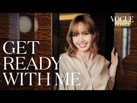 Lisa gets ready for the Louis Vuitton show at Paris Fashion Week | Vogue France