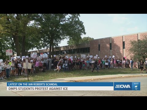 Des Moines students walk out of class in protest of Ian Roberts' detainment by ICE