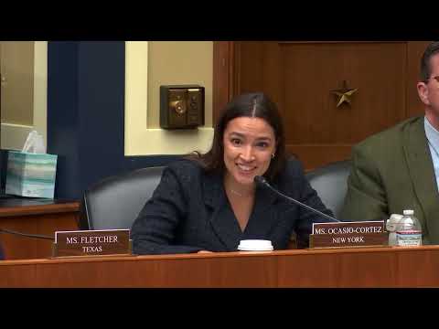 Rep. AOC Highlights AI Bubble as Potential Threat to U.S. Economy at O&I Subcommittee Hearing