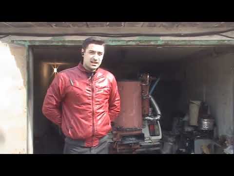 Автомобиль едет на дровах (бензин и пропан остались, переключаются прямо на ходу)