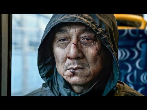 " كانوا فكرينه راجل عجوز وضعيف لكنه بينتقم من العصابه الى قتلت بنته واحد ورا التانى بدون رحمه "