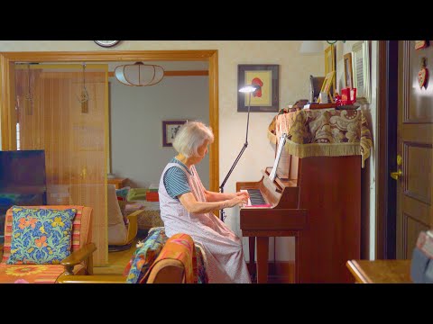 91歳のおばあちゃんが弾く『トルコ行進曲』|秋の始まりと母の庭作り|トマトとナスのパスタ