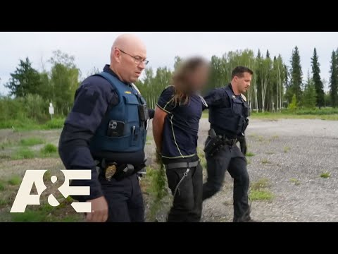 Troopers Detain Driver After On-Foot Pursuit Ends in Struggle | Alaska State Troopers | A&E