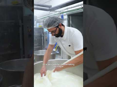 What is the pasta filata (stretched curd) cheesemaking method🧀