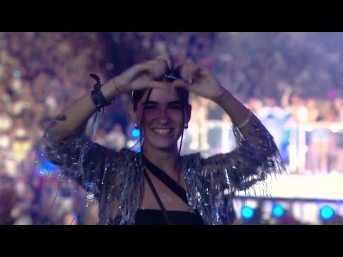 David Guetta Plays Avicii "Levels" at Tomorrowland