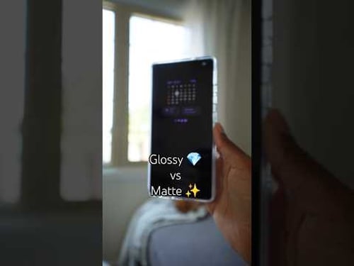 Matte vs Glossy Screen Protector — Which one’s for you? #SamsungGalaxy
