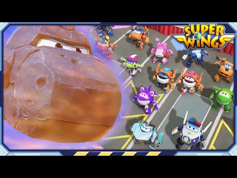 Superwings | S9 | Stop the Space Monster part1 | Super Combo | Ep.15