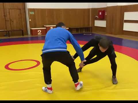 Швунги в борьбе, показывает Рустам Ассакалов. Греко-римская борьба.