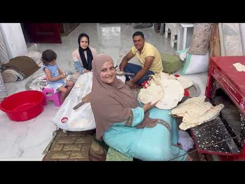 جوزي قالي اللي تقب رقاقتها يبقي يا خيبتها 😅اتحديتة ولميت ولادي من الفجرية وعملته بشويه مايه ودقيق 👌ا