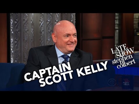 The First Thing Captain Scott Kelly Did On Earth After 340 Days In Orbit