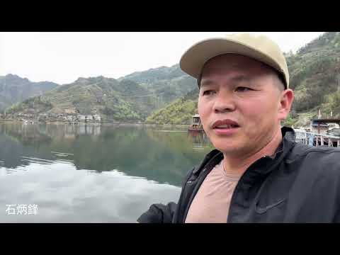 深山裡的老鎮,太冷清了,大部分是老人。夜宿荒山野嶺