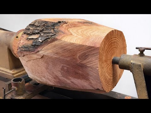 Woodworking NDT /// Unexpected beauty hidden behind banyan tree logs