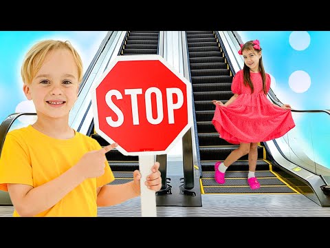 Los niños aprenden las normas de seguridad del centro comercial - Historias útiles con Chris