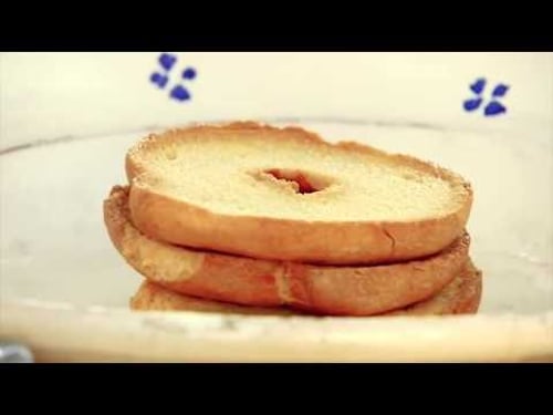 Sweet and sour bread salad