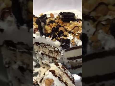 Ice Cream Cake #dessert #cake #icecreamcake #icecreamcakerecipe #icecream #icecreamsandwichcake