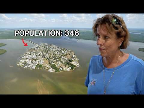 Inside Florida's Remote Swamp Town (Everglades)