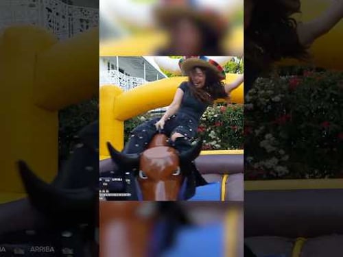 Valkyrae vs Mechanical Bull 😭 ft. Quackity