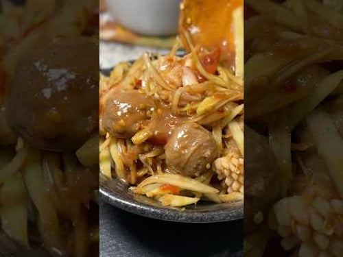 So good #papaya #papayasalad #delicious #streetfood