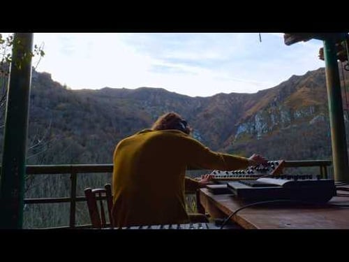 Howl - Chill Electronic Live Session