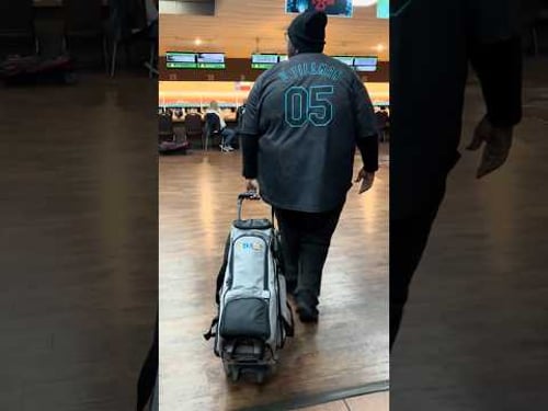 Fridays Are for Supporting My Love 💙🎳 | Bowling League Nights #BowlingLeague #WifeSupport