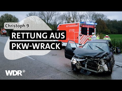 Unfall auf der Autobahn: Junger Fahrer schwer verletzt | S09/E01 | Feuer & Flamme | WDR