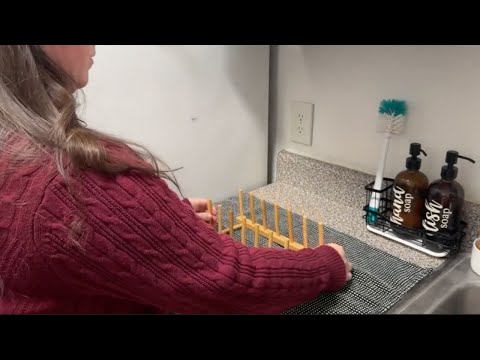 The BRILLIANT new way people are using dish racks in their bathrooms!