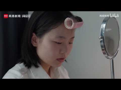 【网易纪录片】计算机本科生白天找工作晚上睡麦当劳,港大硕士为保留应届身份主动延毕(2025-09-16)