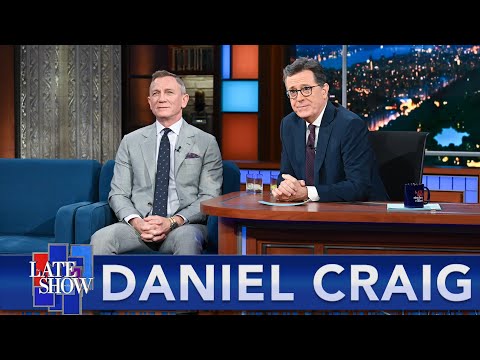 Daniel Craig: Every Single Easter Egg In “Glass Onion” Pays Off