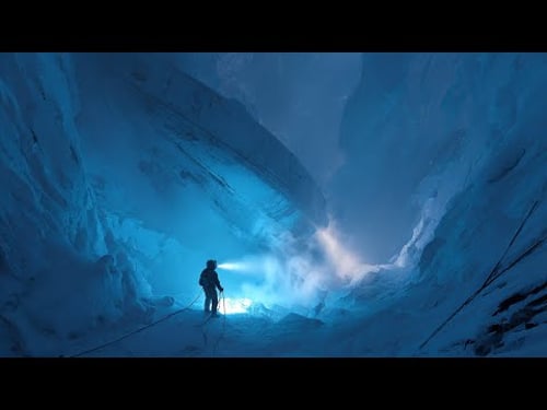 Buried in Ice for Centuries… The Alien Ship Awoke the Moment a Human Mechanic Touched It| HFY