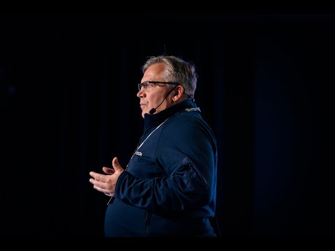 Building AI Network Fabrics - Peter Lundqvist, Arista