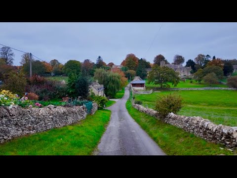 Autumn Colours in a Cotswold Village – Calm Early Morning Walk, England