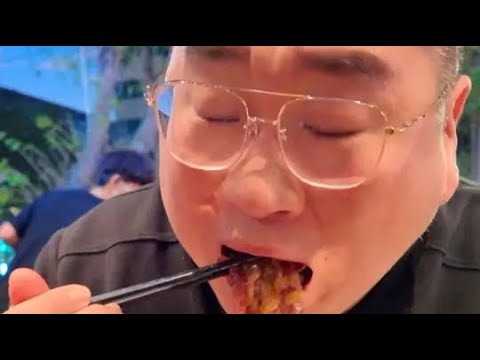 深圳开了20年的鸡煲!味道太棒了! #原创视频 #妈呀太香了 #鸡煲 #深圳美食 #寻味烟火气