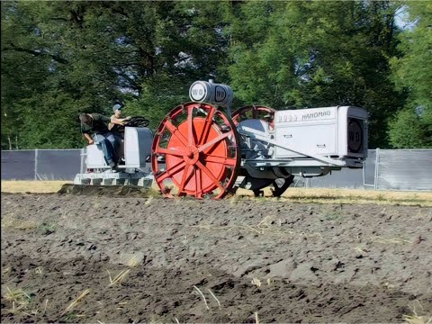 Hanomag WD Grosspflug "Und er läuft!"