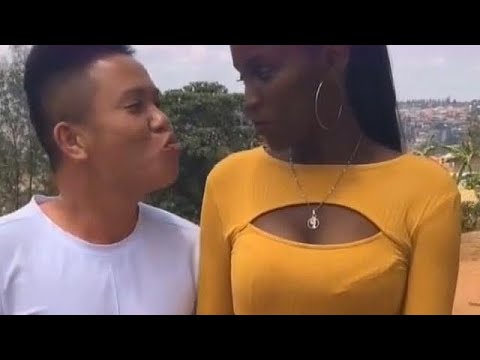 非洲姑娘嫁给中国小伙,回乡下老家时被吓懵了,生了个白白嫩嫩的孩子,瞬间被婆婆一家人当宝!【北京故事】