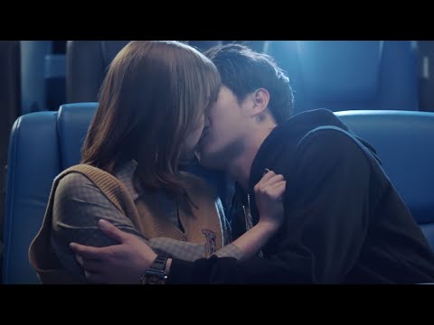 Since we are together, we have started a sweet daily life and kissed in front of everyone!