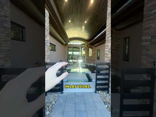 Best entry to a mansion ever!