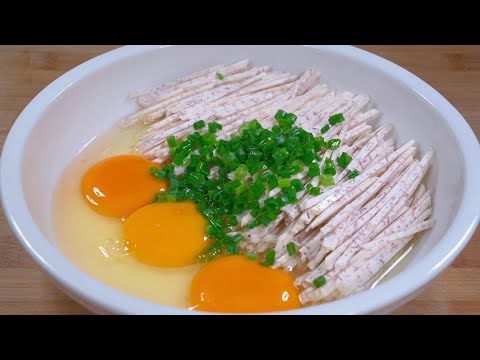 把香芋切成丝,打几个鸡蛋,撒一把葱花,不炒不凉拌,出锅香味扑鼻,孩子抢着吃#like #美食分享 #cooking #delicious