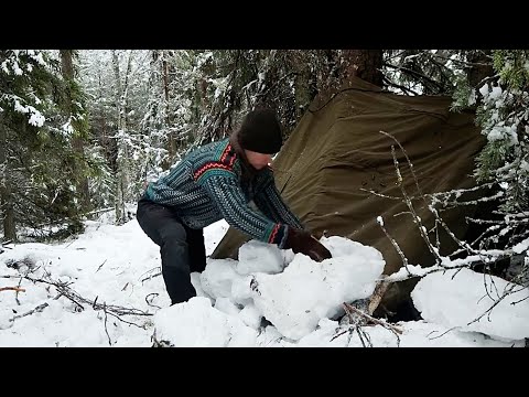 Winter Bushcraft Shelter Upgrade - Snow Wall Protection