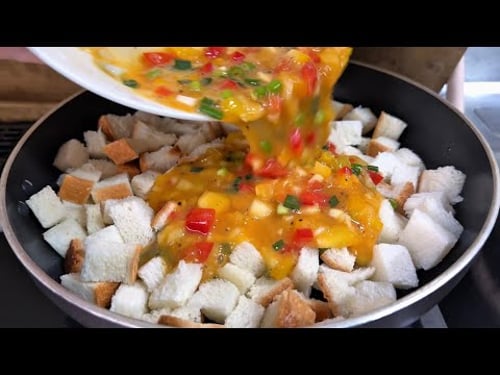 If I had bread and eggs, I'd make this right away! A simple and quick breakfast!