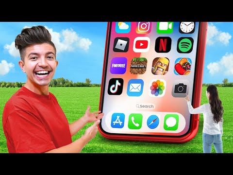 Worlds *LARGEST* iPhone ACTUALLY Works!