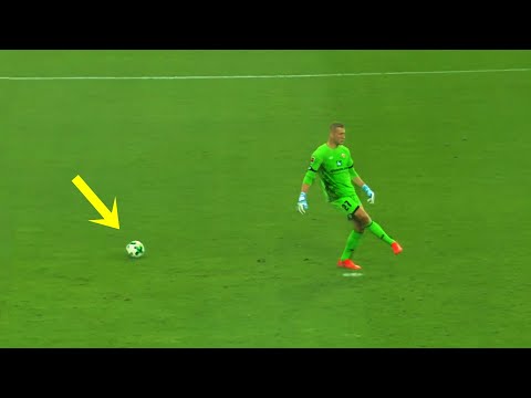 Funny Goalkeeper Mistakes in Football #2