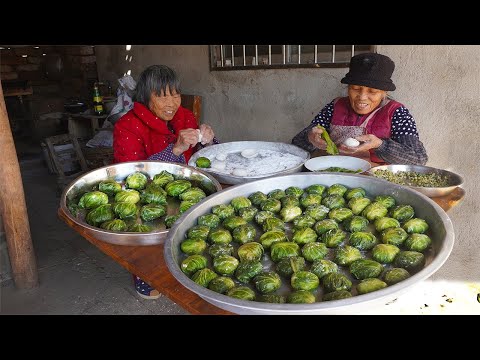 子孫冬至沒回家,阿婆跟閨蜜做糍粑落水包,綠油油一口一個Grandma cooking traditional Chinese food with her best friend|广西 美食|玉林阿婆