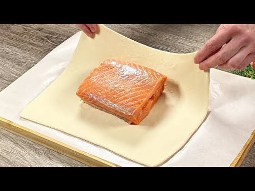 I no longer fry salmon in oil! My French friends taught me this secret! Salmon Wellington.